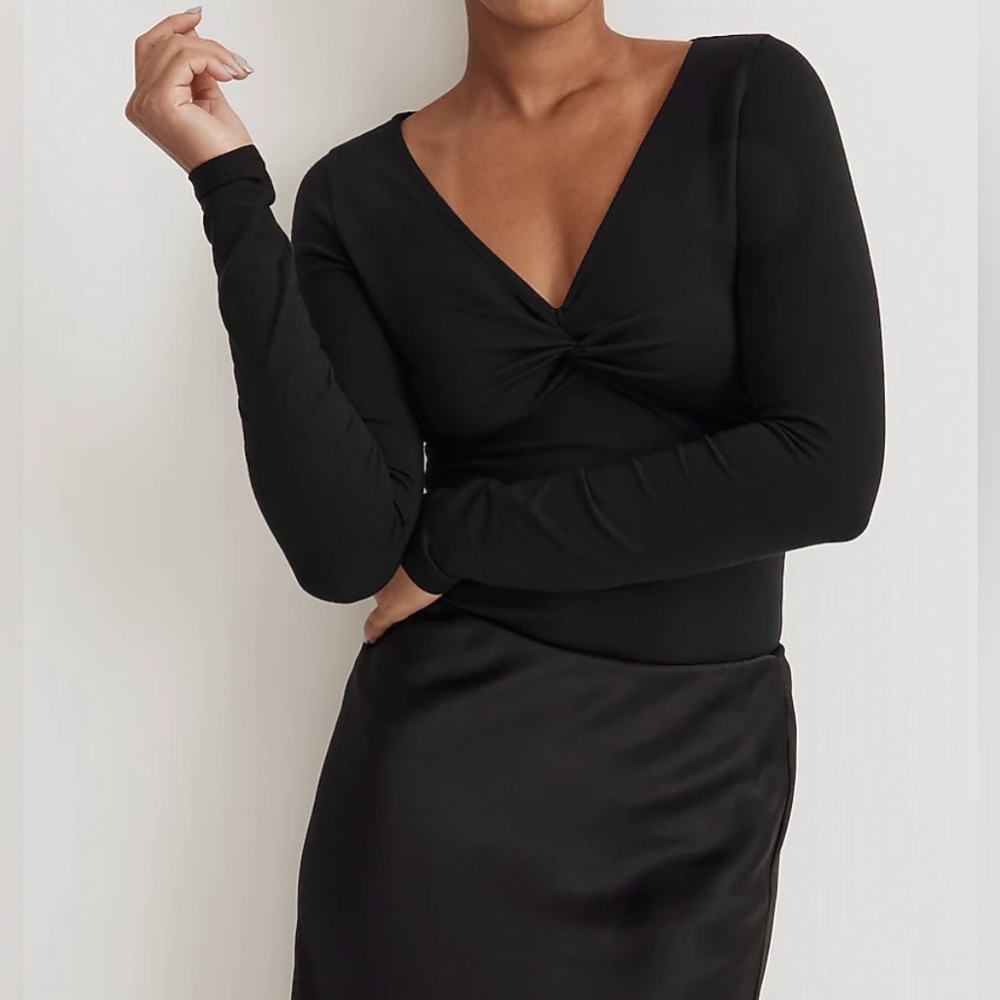 NWT Madewell Women’s Twist-Front Long-Sleeve Black Sexy Tee